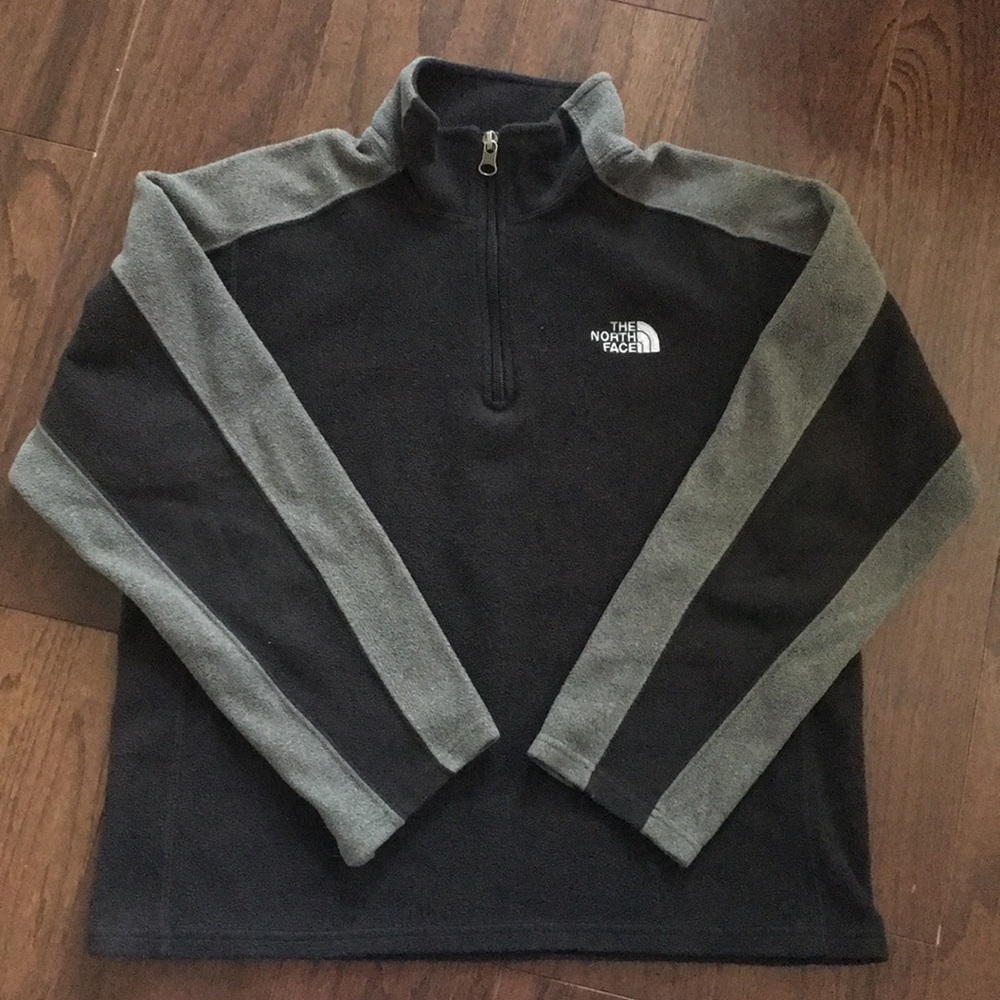 The North Face boys pullover